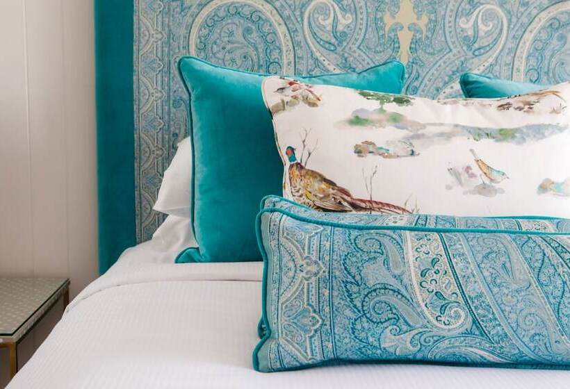 Номер Deluxe, The Lord Byron