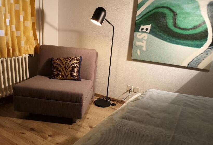 标准单人间, Gasthaus Friedegg