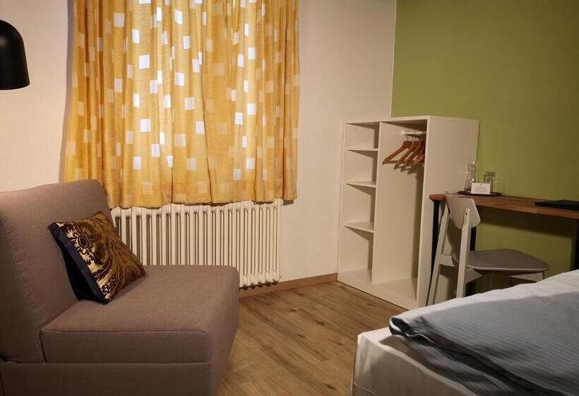 标准单人间, Gasthaus Friedegg