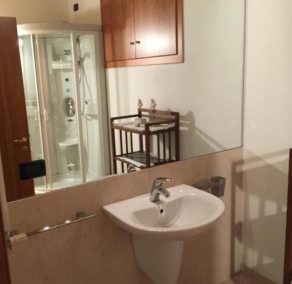 Quarto Estandar, Ciao Amore