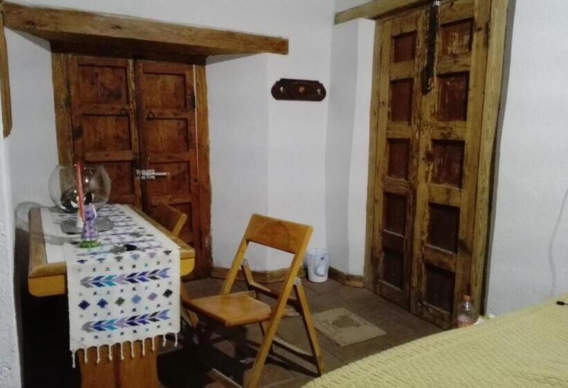 غرفة قياسية, Casa Del Siglo Xvii