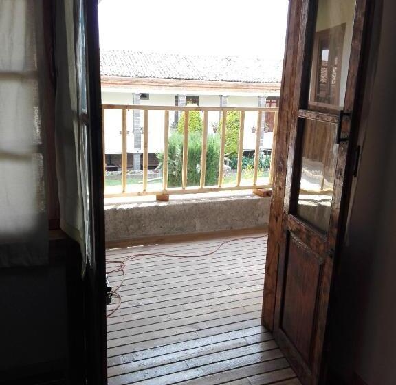 غرفة قياسية, Casa Del Siglo Xvii