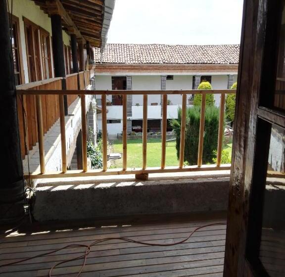 غرفة قياسية, Casa Del Siglo Xvii