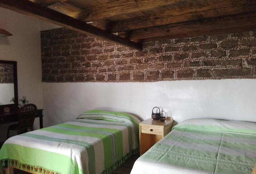 غرفة قياسية, Casa Del Siglo Xvii