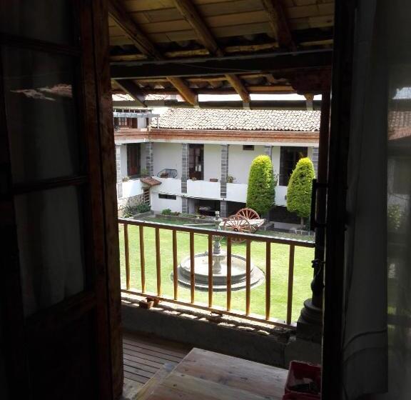 غرفة قياسية, Casa Del Siglo Xvii