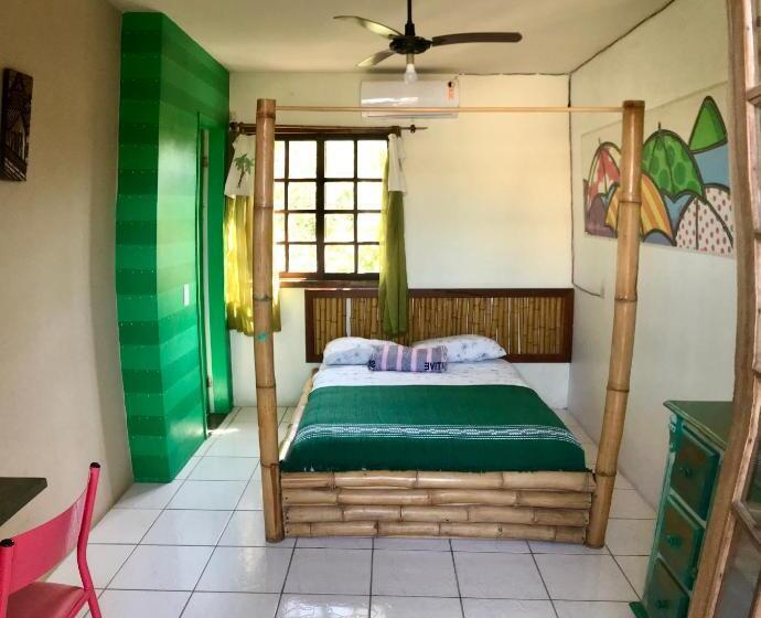 이코노미 룸, Amarelo Hibisco