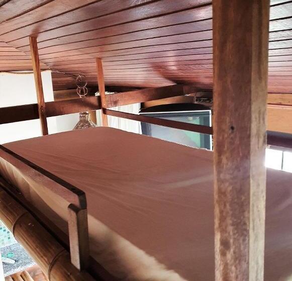 4인용 스탠다드 룸, Amarelo Hibisco