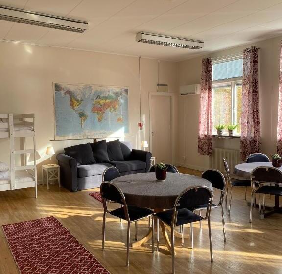 غرفة عائلية حمام مشترك, Kalvs Skolhus