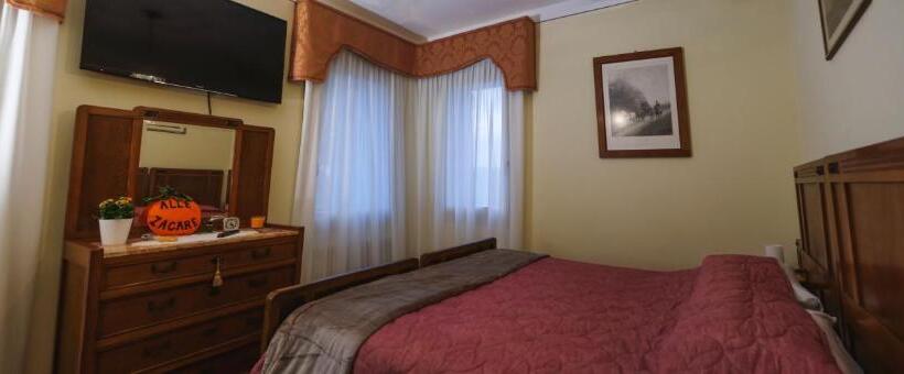 חדר פרמיום לארבעה, Alle Zagare