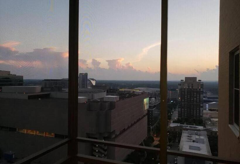 １ベッドルームペントハウスアパート, Blue Penthouse In The City