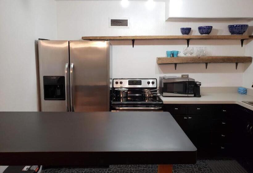 １ベッドルームペントハウスアパート, Blue Penthouse In The City