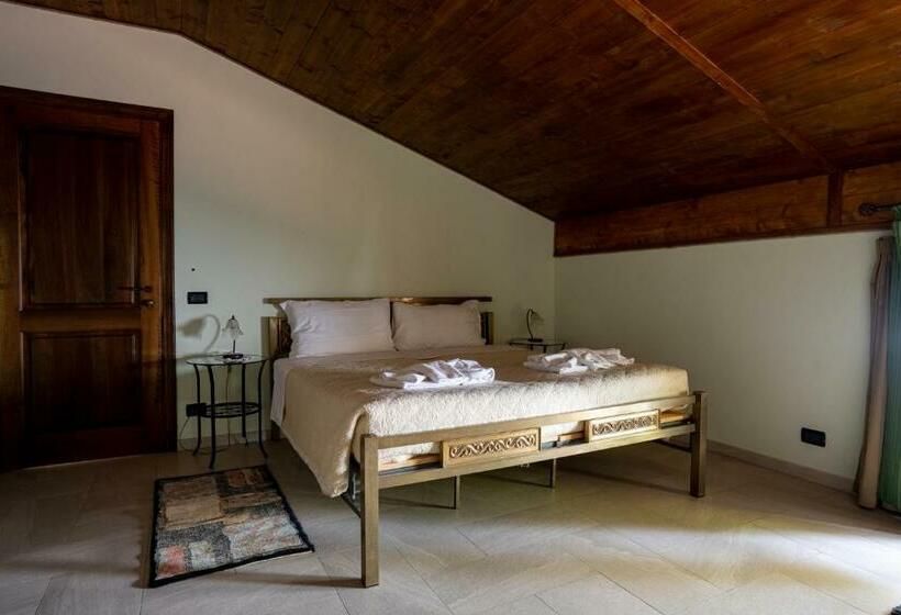 标准间, Alle Tre Colline