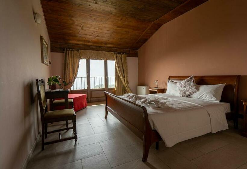 标准间带阳台, Alle Tre Colline