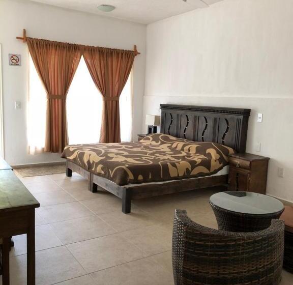 스탠다드 룸 킹사이즈 침대, Sky & Palms