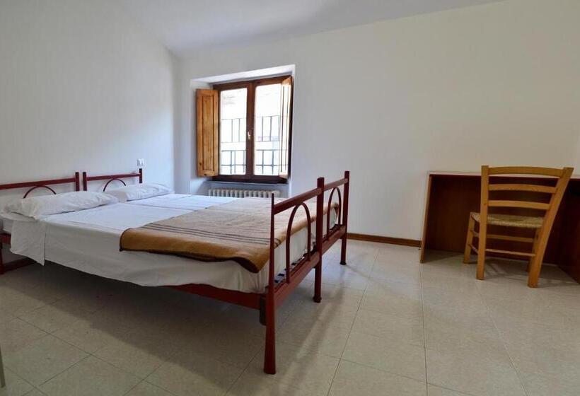 Standard room with outdoor bath, Ostello Del Parco Di Monte Cucco