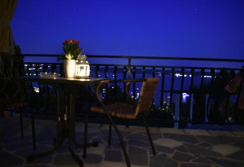 آپارتمان 1 خوابه با بالکن, Appa Apartments