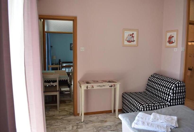 آپارتمان 1 خوابه با بالکن, Appa Apartments