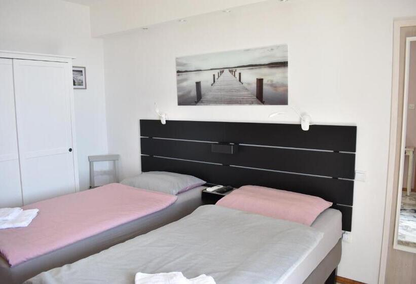 آپارتمان 1 خوابه با بالکن, Appa Apartments