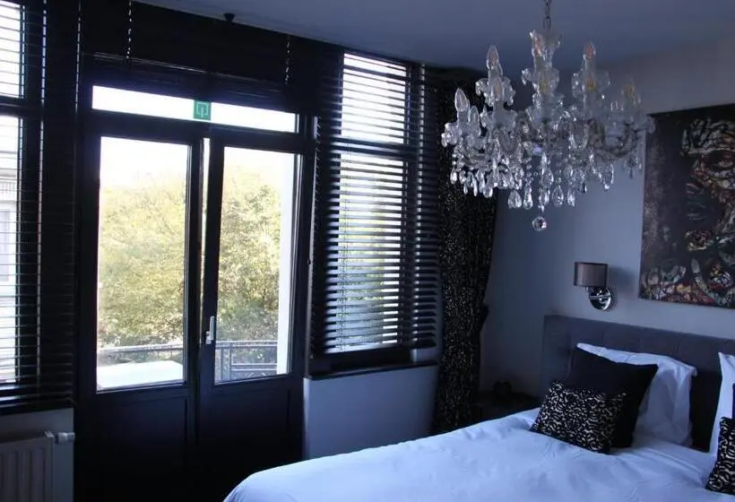 Camera Standard, Puur B&b