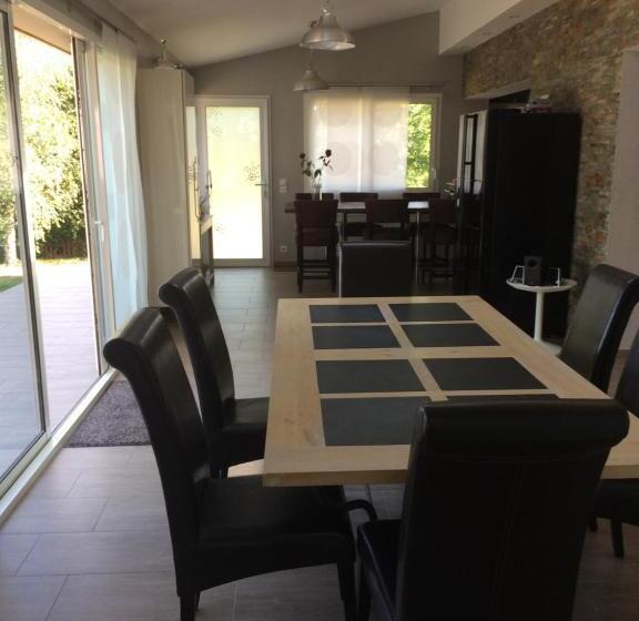 带泳池的标准三人间, Couette Et Campagne