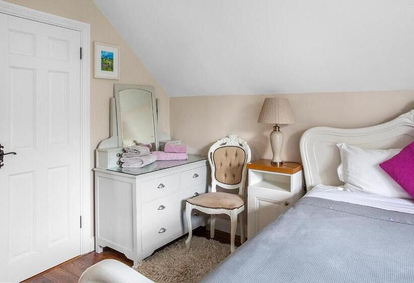 חדר דחוקס עם מיטת קינג, The Ridgewood Lodge