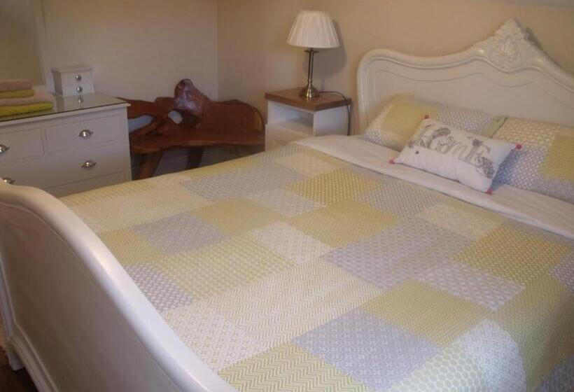 חדר דחוקס עם מיטת קינג, The Ridgewood Lodge