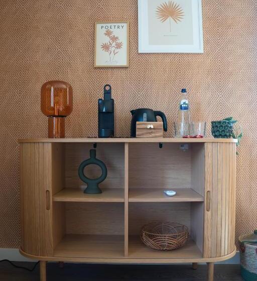 اتاق استاندارد با بالکن, Tweezeven