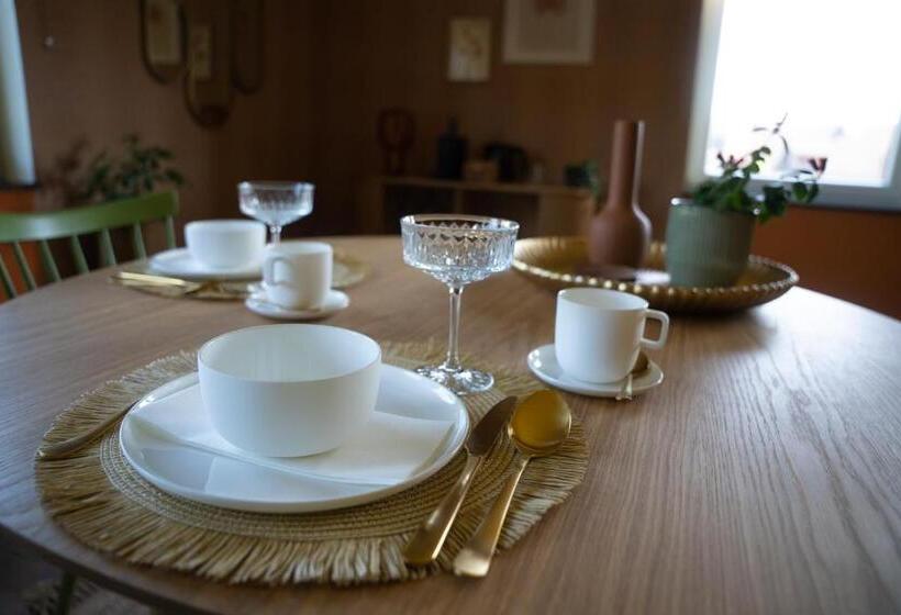 اتاق استاندارد با بالکن, Tweezeven