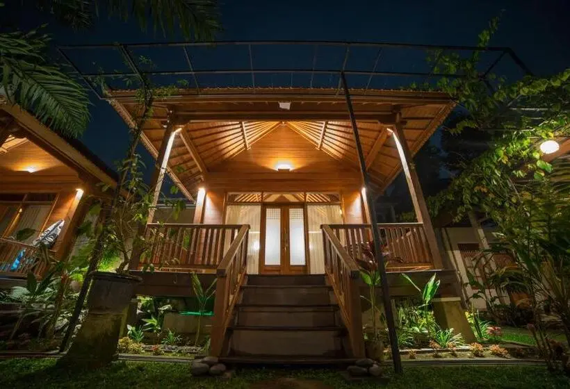 バルコニー付きデラックスルーム, Mirah Guest House
