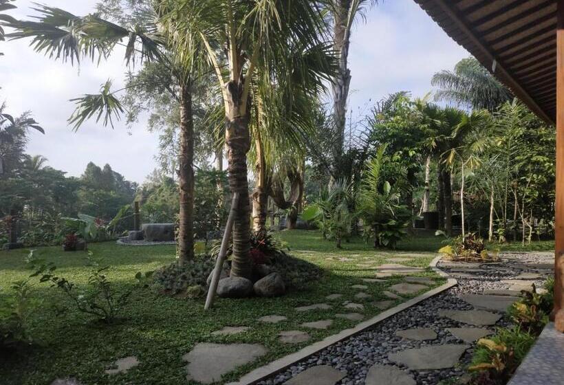 Habitació Estàndard Vista Jardí, Mirah Guest House