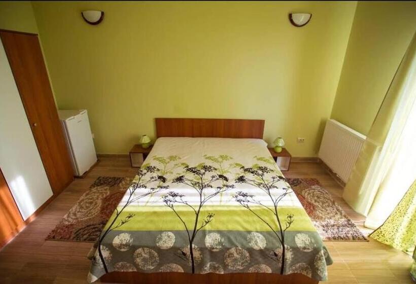 غرفة قياسية مزوَّدة بشُرفة, Vila Victor   Adults Only