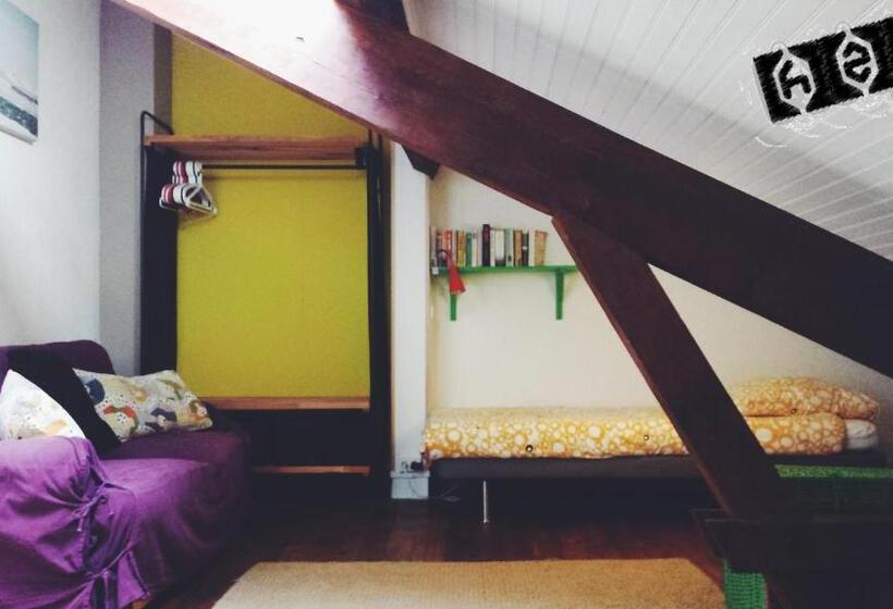 غرفة قياسية ثلاثية, H2oholidays   Auberge De Jeunesse   Youth Hostel