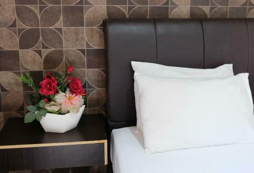 스탠다드 룸, Grand Krakatau Hotel Serang