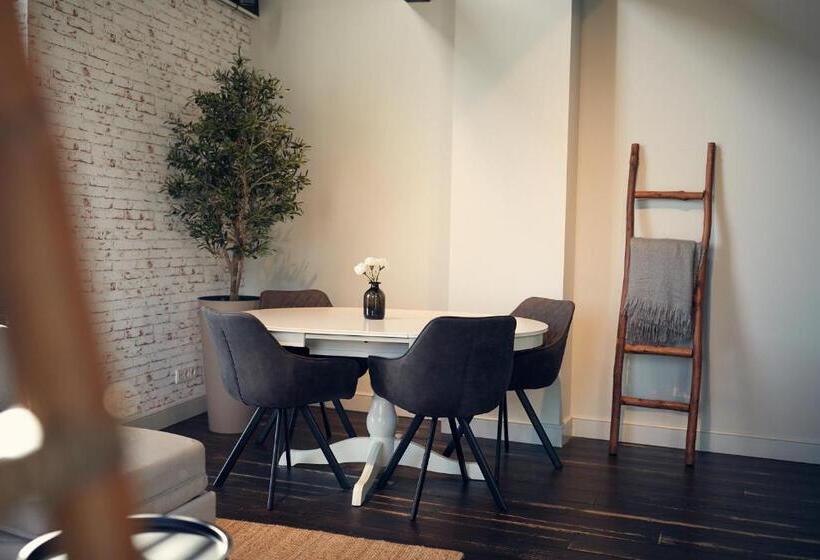 منزل غرفة نوم واحدة, Huisjes Aan De Amstel   Your Home Away From Home