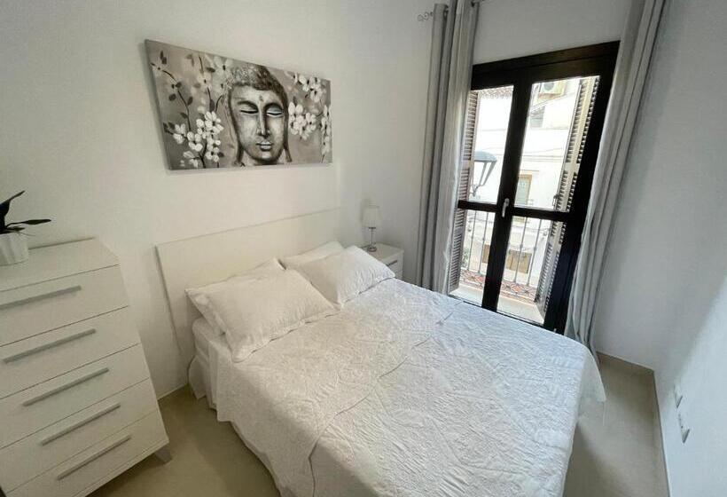 جناح ملكى, Royal Suites Estepona