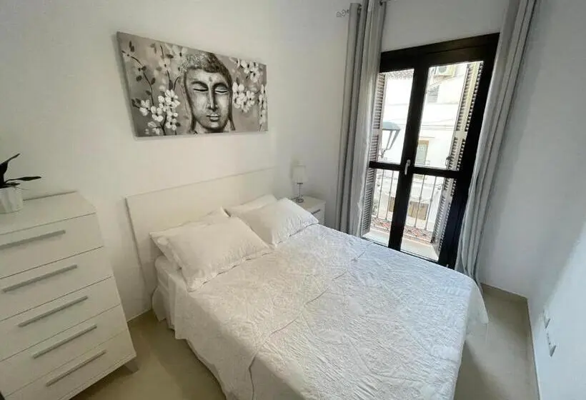 سوئیت رویال, Royal Suites Estepona