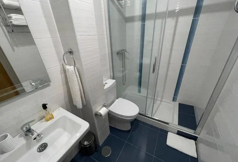 سوییت جونیور با بالکن, Royal Suites Estepona