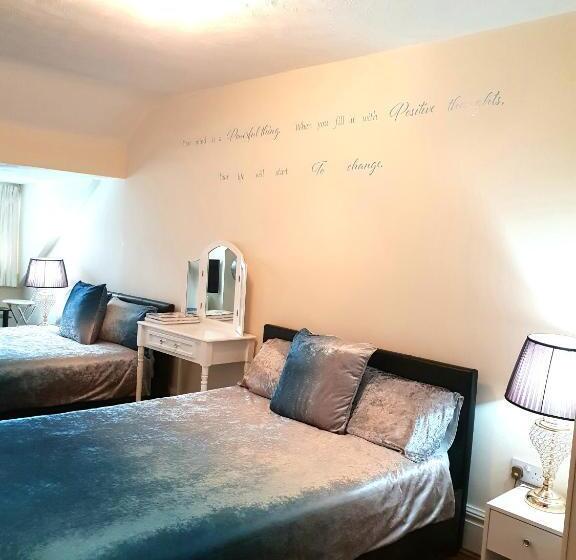 패밀리 룸, Gabriel Guesthouse