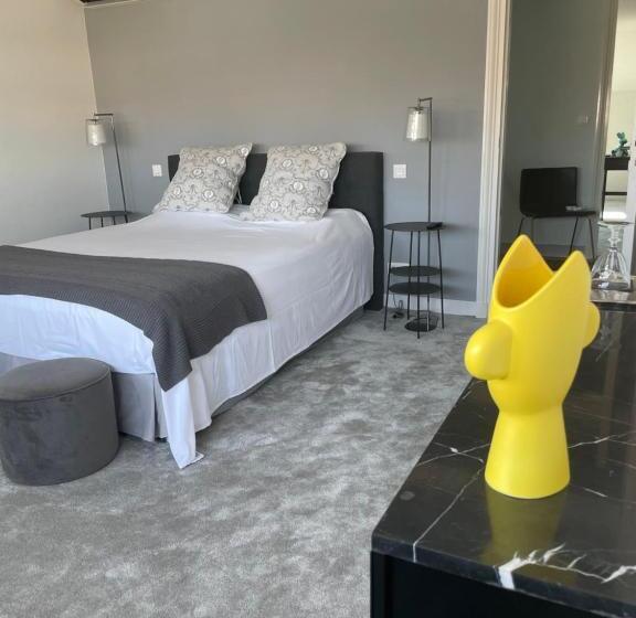 Люкс Вид на Сад, La Villa Bocage