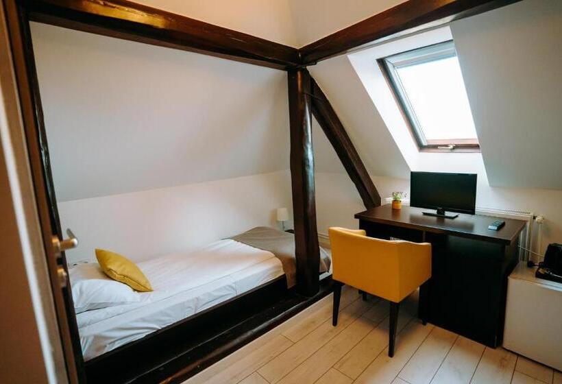 标准单人间, Vila Anca