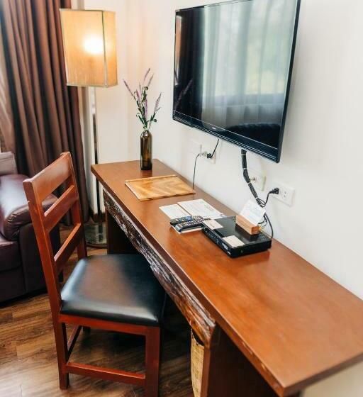 اتاق لوکس, Nature S Village Resort