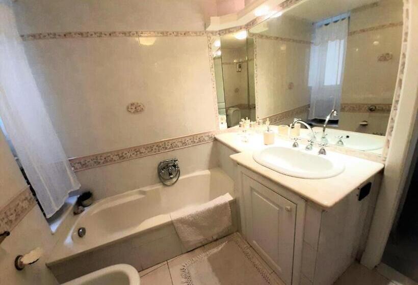 Chambre Quadruple Standard, Casa Del Corso