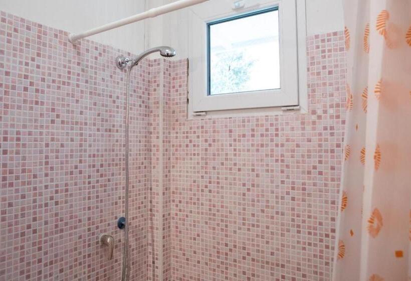 חדר משפחתי, Green Balera