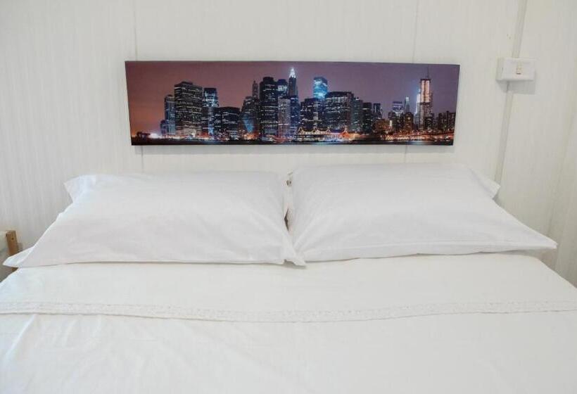 חדר משפחתי, Green Balera