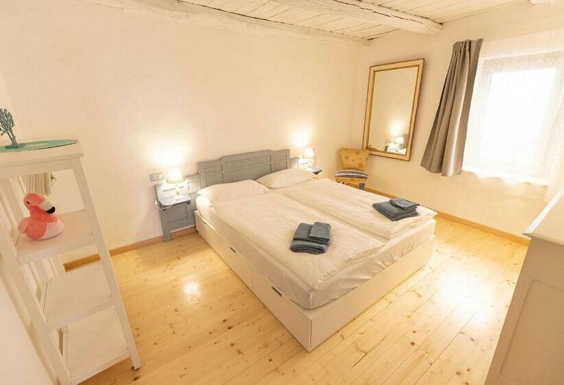 Suite with lake view, La Casetta Delle Ragazze Ribelli