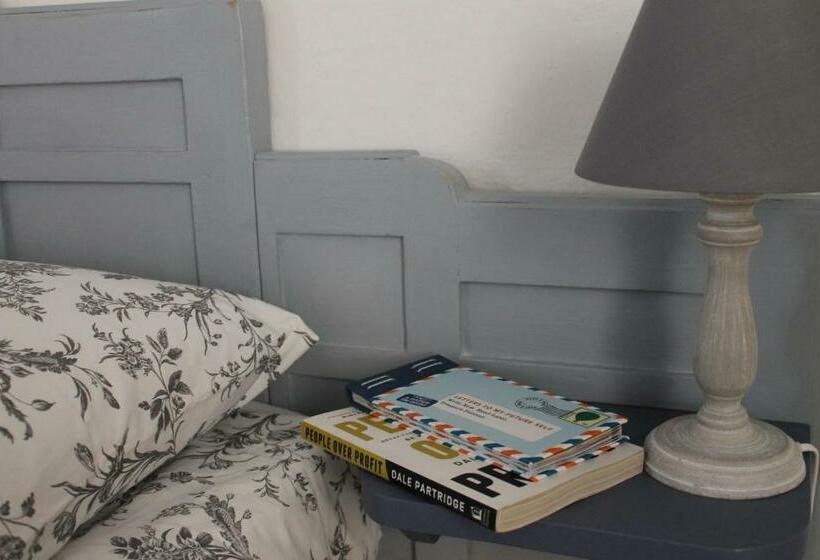 Suite with lake view, La Casetta Delle Ragazze Ribelli