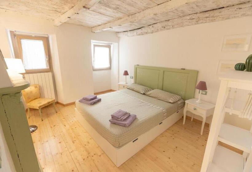 スタンダードルーム, La Casetta Delle Ragazze Ribelli