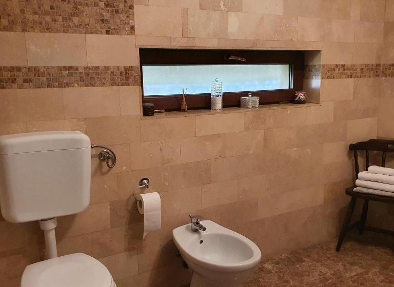 اتاق استاندارد سه تخته با بالکن, Vila De La Lugas