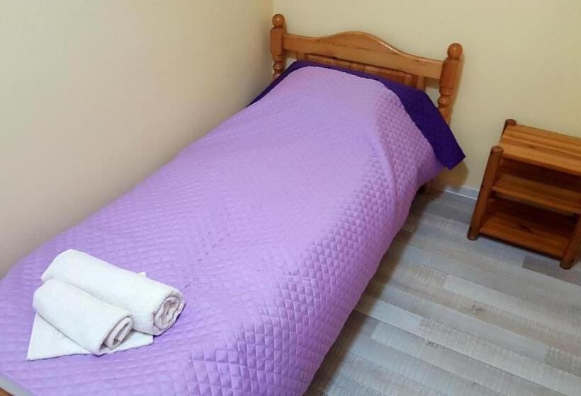 غرفة قياسية رباعية, & Restaurant Kotel