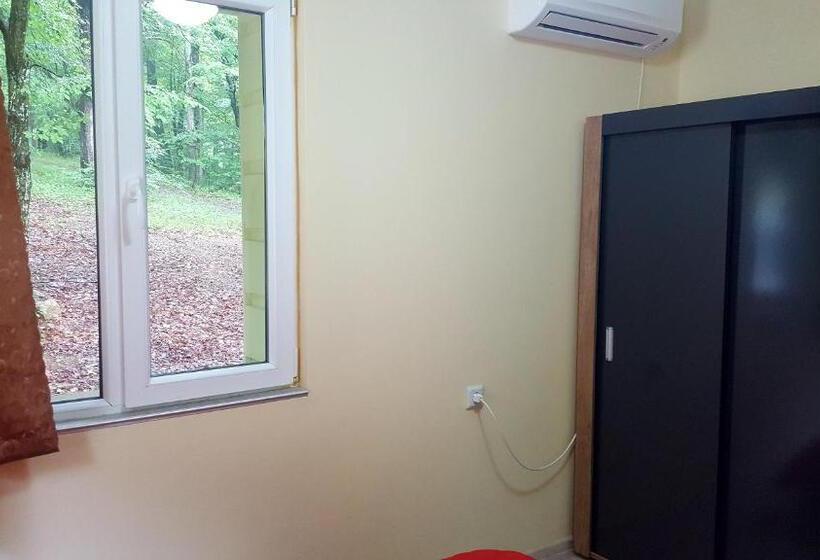 غرفة قياسية رباعية, & Restaurant Kotel